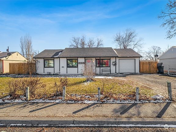2nd image of 1226 Doolittle Drive