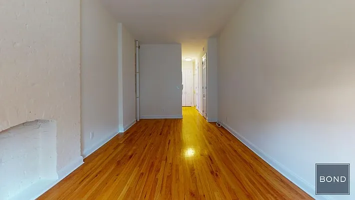 Rented by Bond New York | media 9