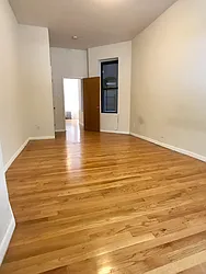 Rented by Warren T Real Estate Corp.