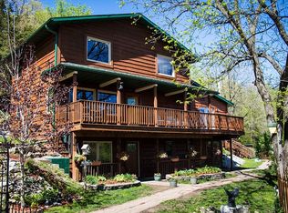 1128 Main St, Lansing, IA 52151