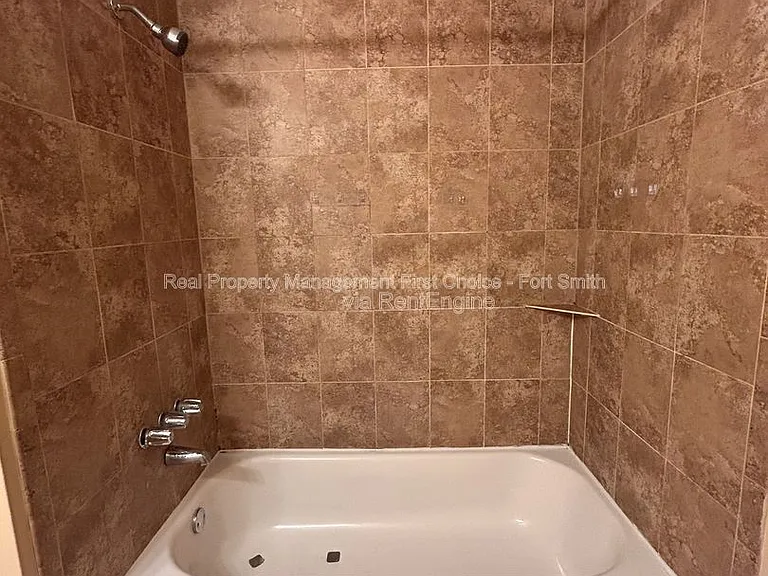 3305 Grinnell Ave — Photo 12