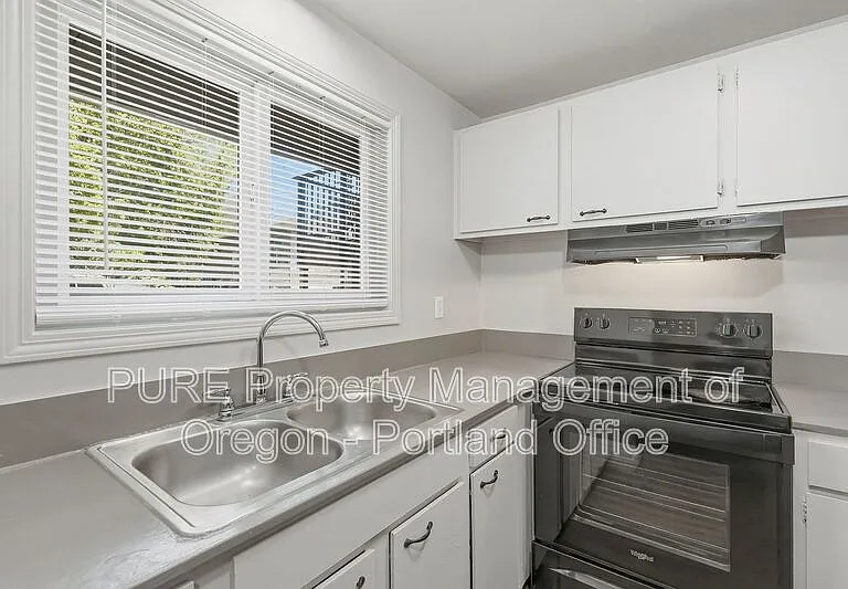 18411 E Burnside St #105 — Photo 10