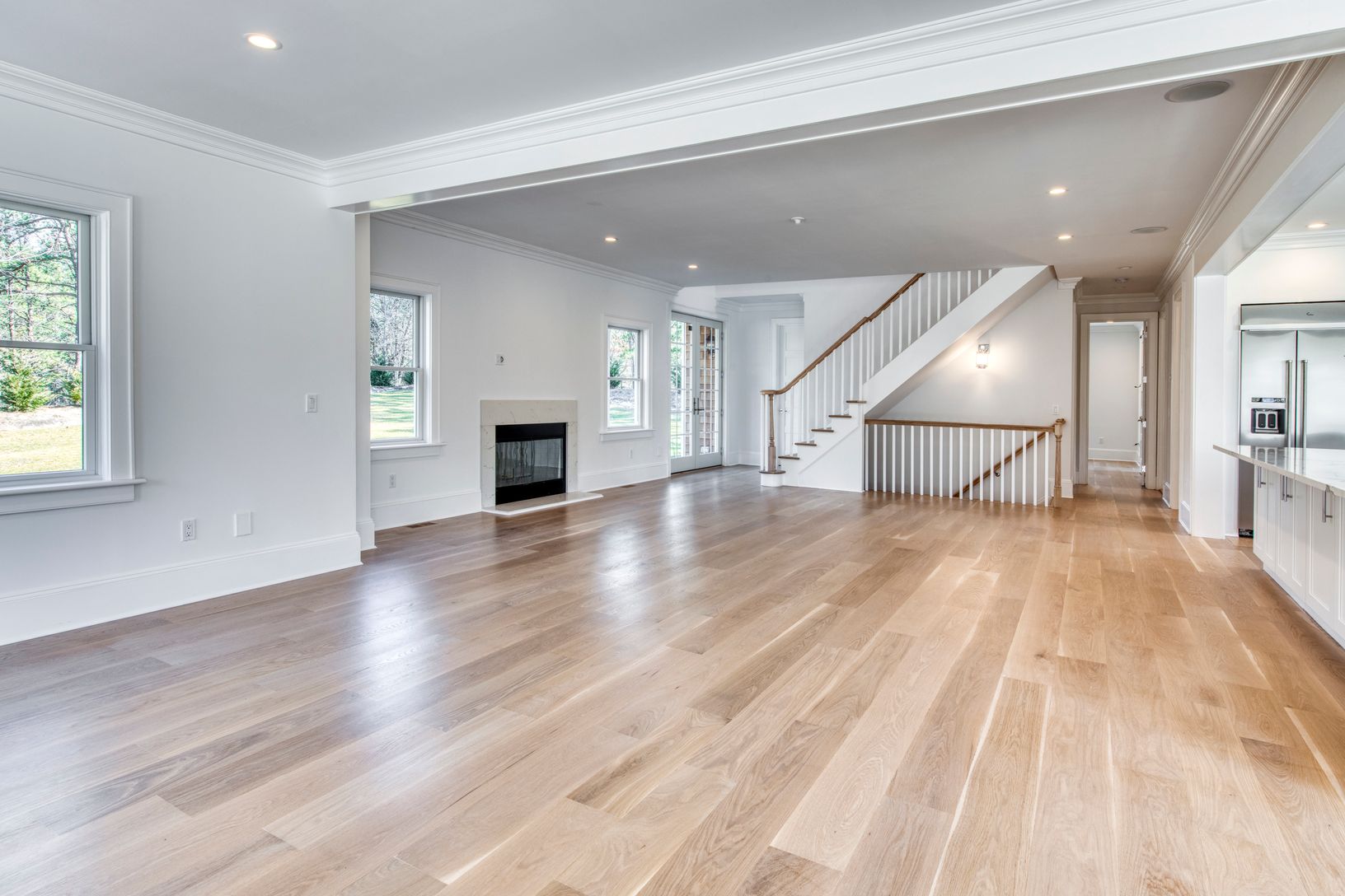  Wood-burning fireplace