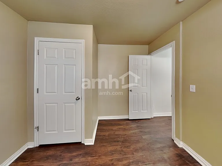 1251 S 820 W — Photo 18
