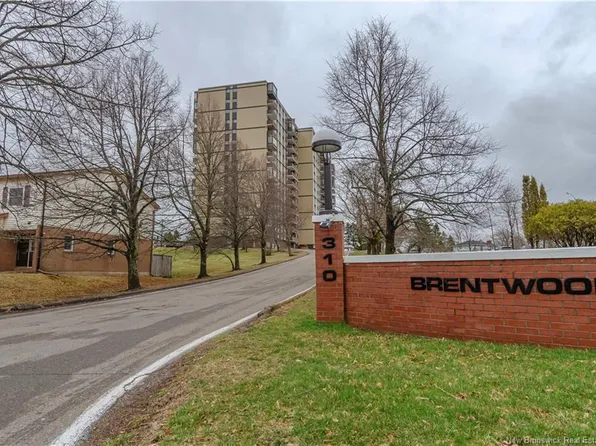 310 Woodward Ave #1006, Saint John, NB E2K 2L1