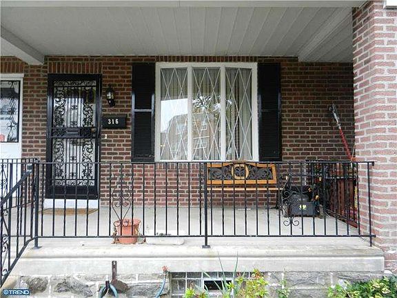 2nd image of 316 Devereaux Ave