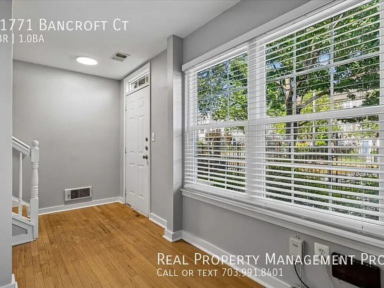 21771 Bancroft Ct — Photo 5