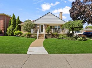 6151 Oakman Blvd, Dearborn, MI 48126
