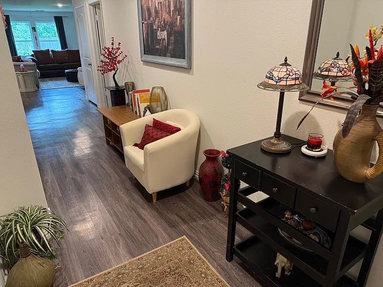 100 N Creek Dr — Photo 12
