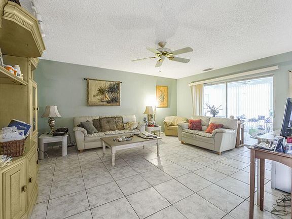 3rd image of 145 Lake Gloria Dr