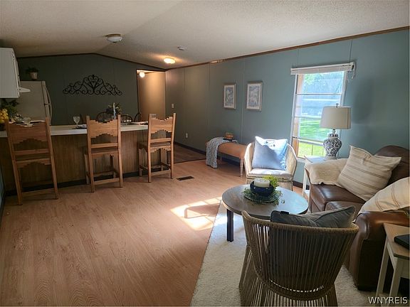 5th image of 60 Lakewood Vlg