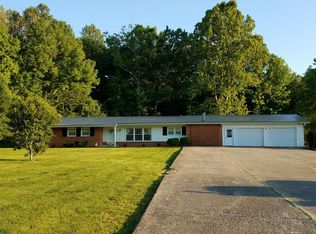 697 Logansport Rd, Morgantown, KY 42261