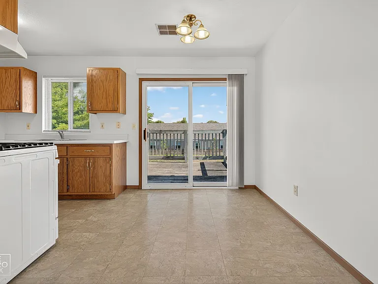 2401 Ashland Cir #1 — Photo 5