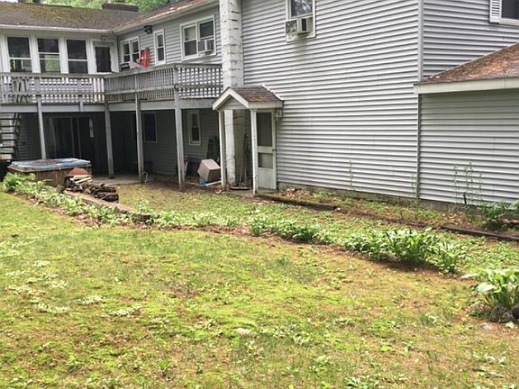 3rd image of 6 Juniper Dr