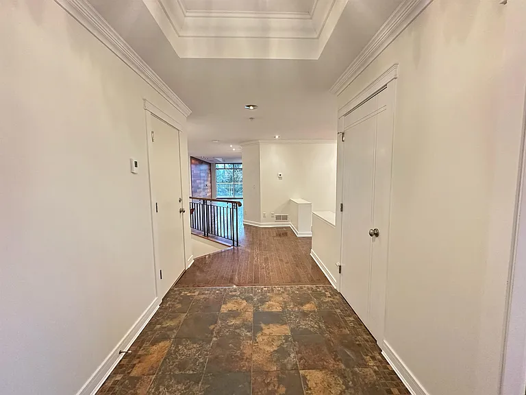 8561 Seascape Ln — Photo 14