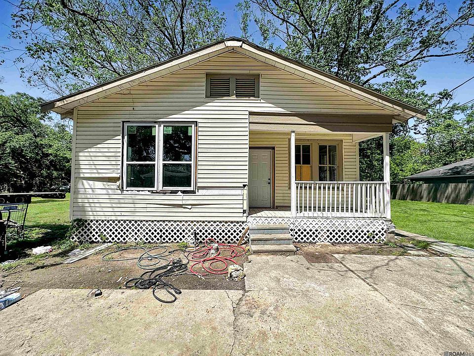 1st image of 2388 Barber St