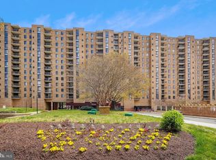 4500 S Four Mile Run Dr APT 1230, Arlington, VA 22204