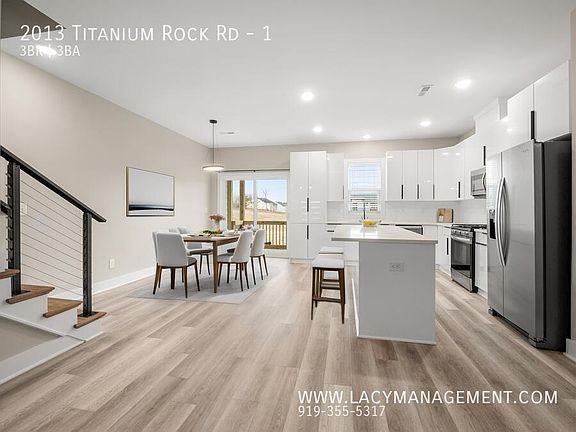 3rd image of 2013 Titanium Rock Rd #1