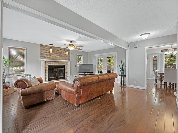 4th image of 10246 W Westport St