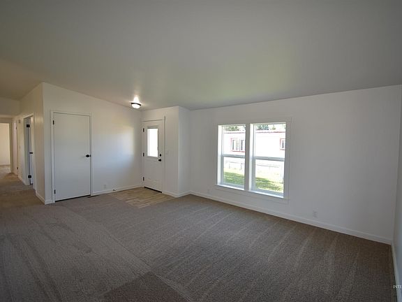 5th image of 1220 N 4th St Trailer 52