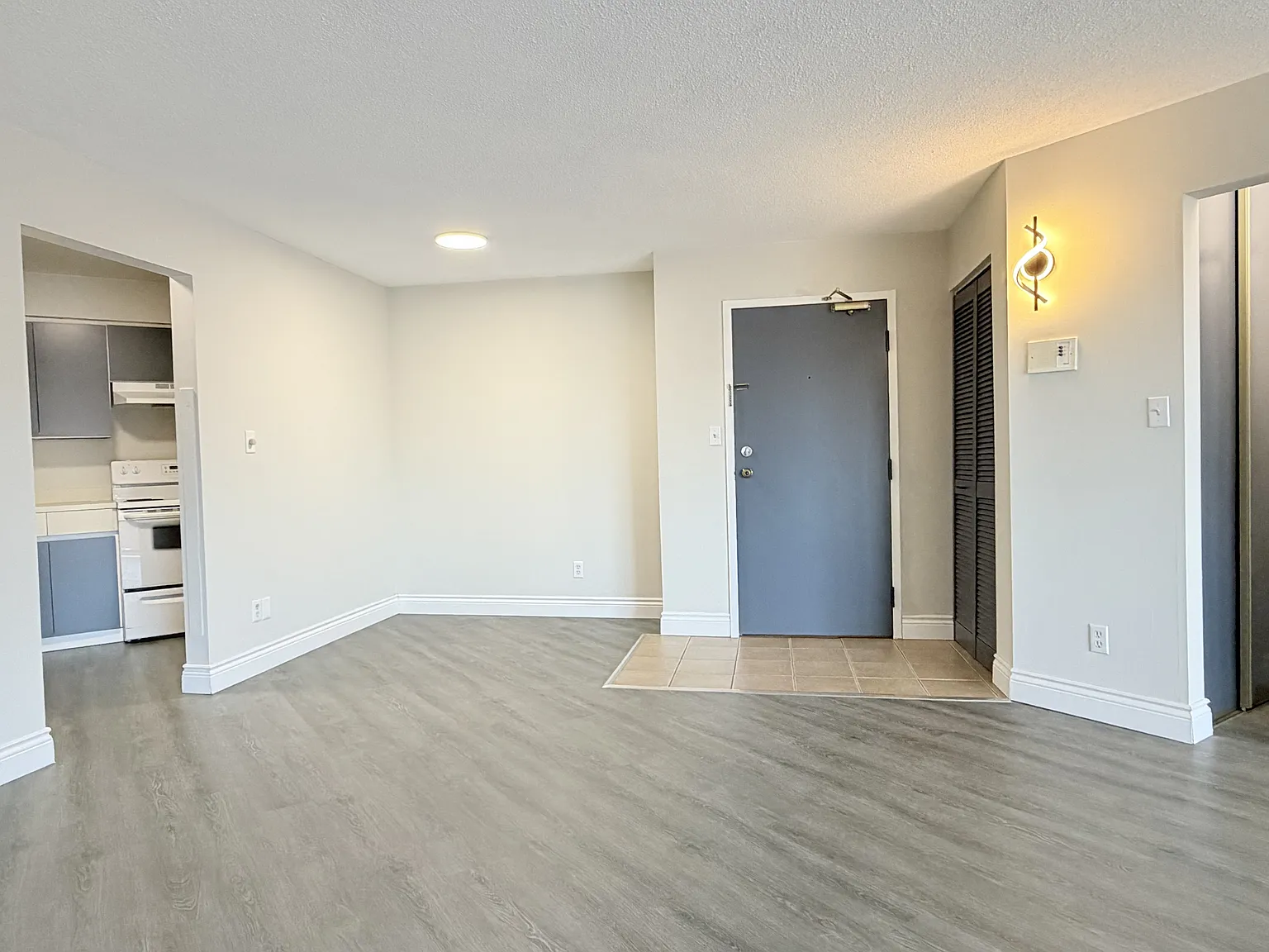 1 bed, $1,400 — Photo 2