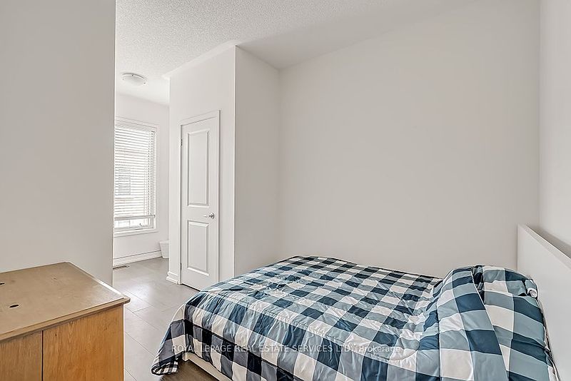 Oakville Townhouse for rent - 3 Bedrooms — photo 29