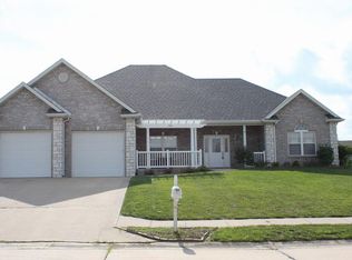 913 Golden Eye Ct, Ashland, MO 65010