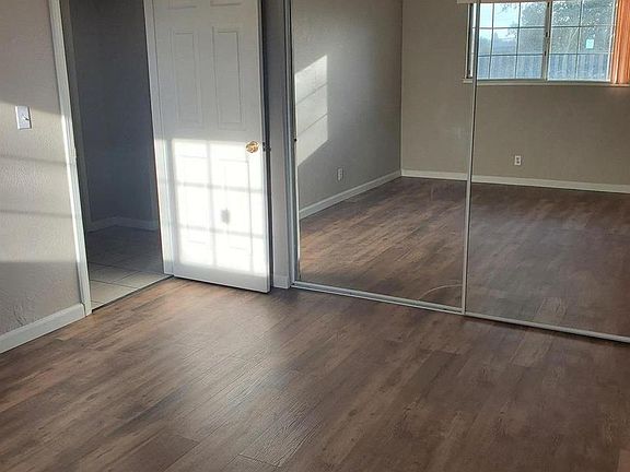 5th image of 6851 Barbara Lee Cir #6851