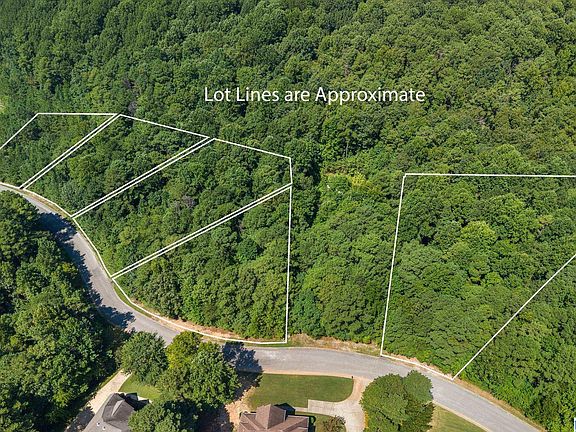 3rd image of 1010 Overlook Dr #301