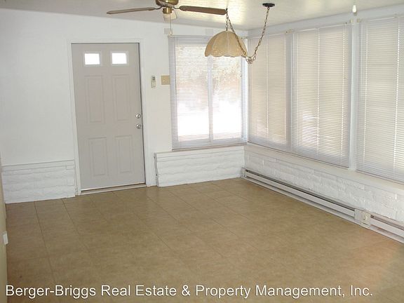 5th image of 2402 General Bradley St NE