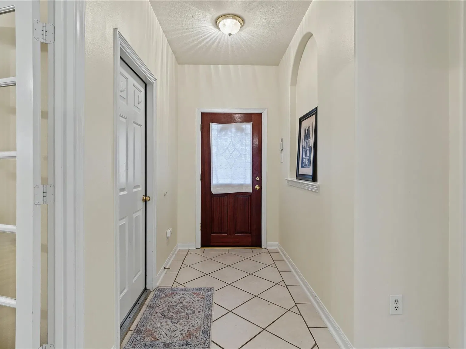 3 bed, 2.0 bath, 1533 sqft, $2,450 — Photo 3
