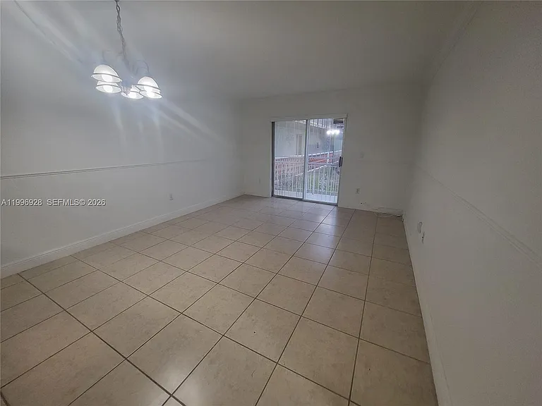 1275 W 35th St #29B — Photo 15