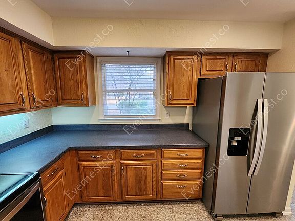 4th image of 1812 Rockridge Pl NE