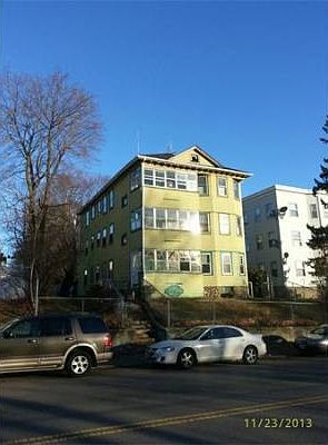 Building Photo 3