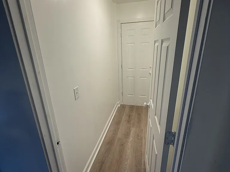 1425 Camp Ave — Photo 19