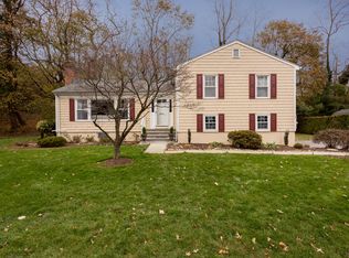 11 Mallard Dr, Greenwich, CT 06830