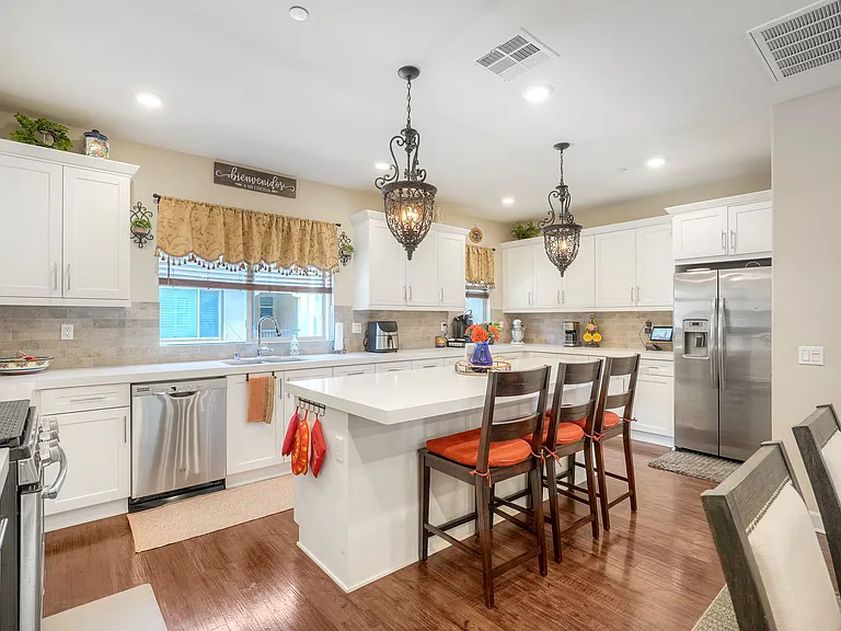 1576 Castillo Way — Photo 7