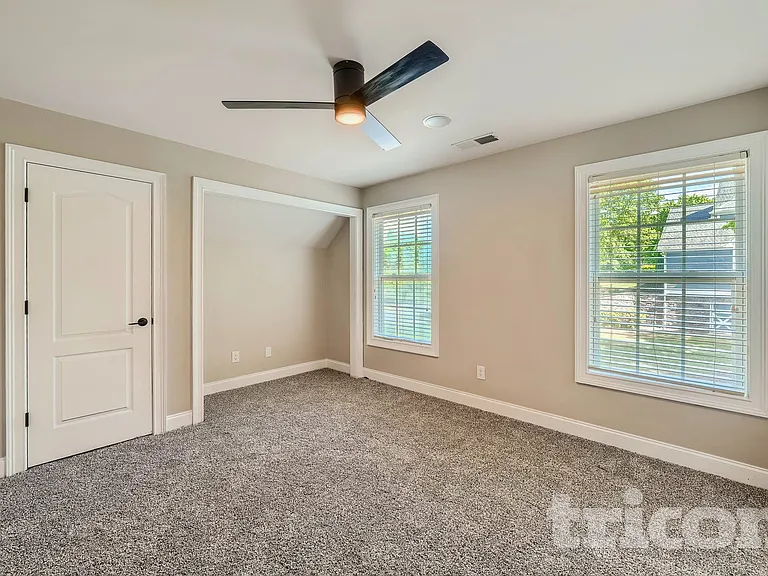 300 Fallstone Path — Photo 14