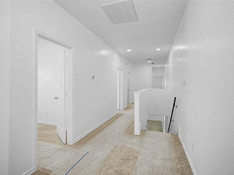 9932 Fillmore St — Photo 10