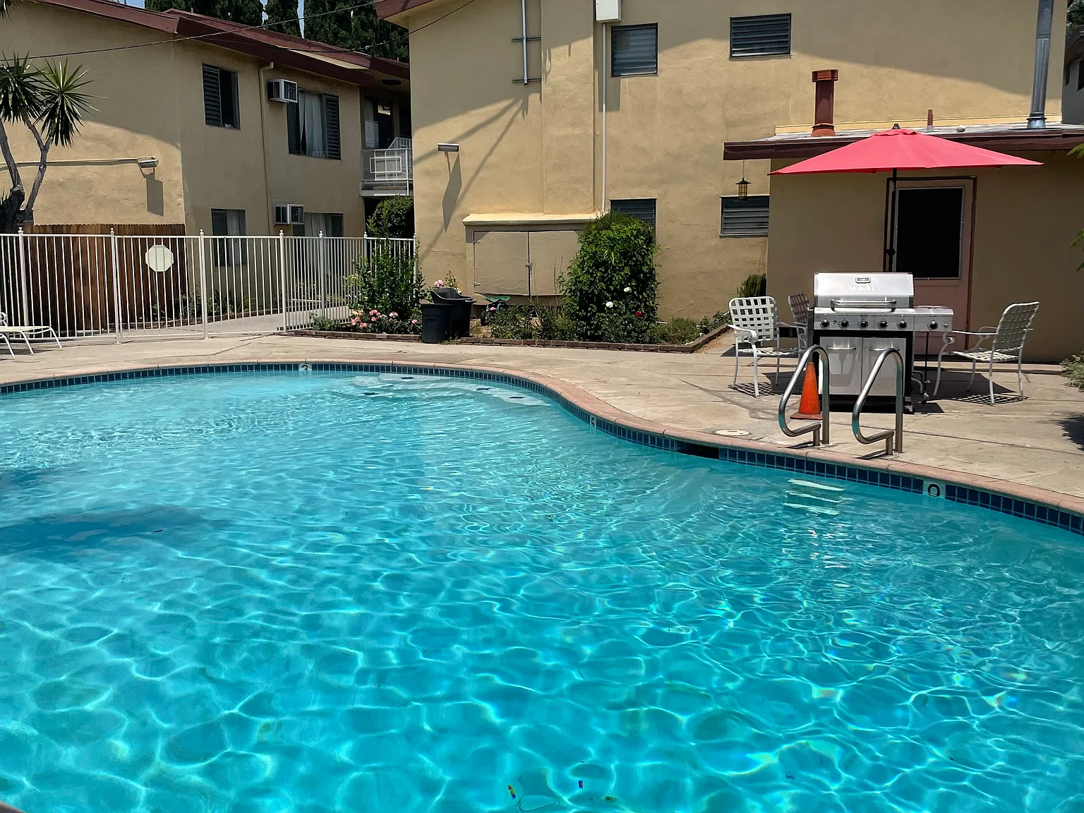 Foothill Terrace — Photo 1