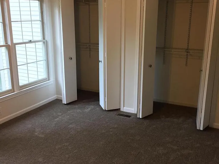 8911 Oakwood Way — Photo 18
