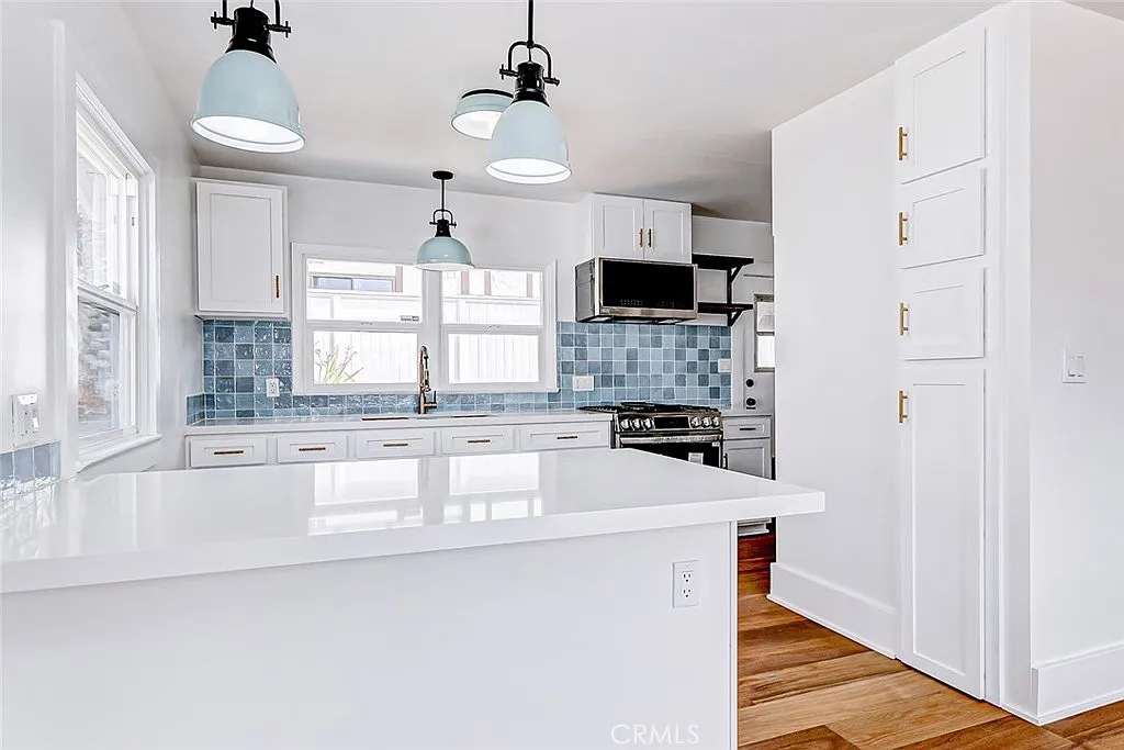 1 bed, 628 sqft, $4,000 — Photo 1