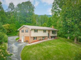 107 M Coffey Ln, Jonesborough, TN 37659