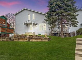 3406 Pilgrim Ln N, Plymouth, MN 55441