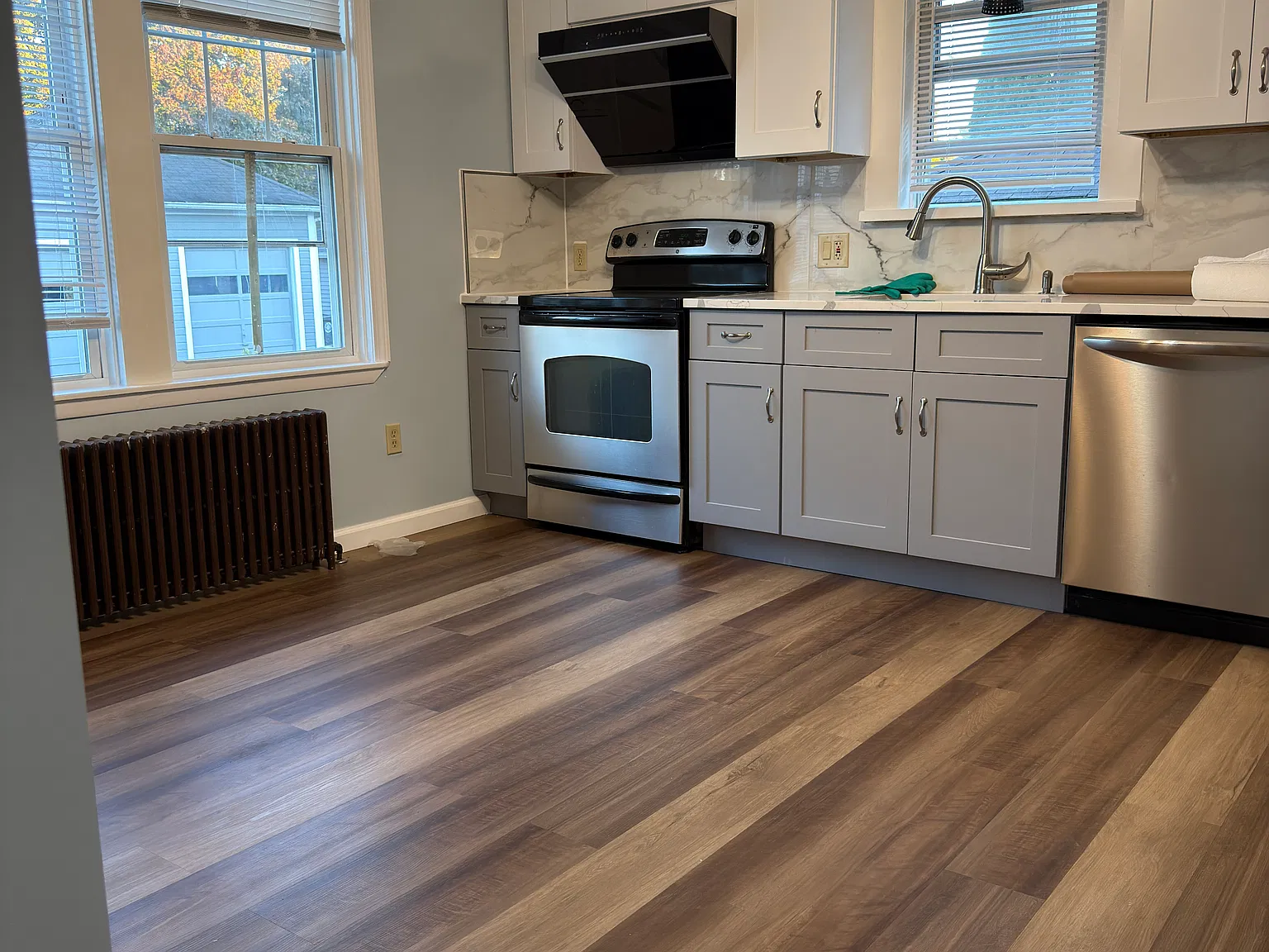 2 bed, 1100 sqft, $2,100 — Photo 4