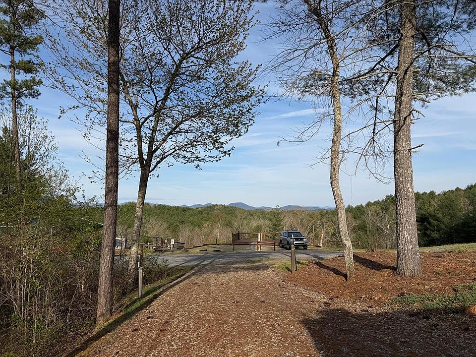 1st image of 215 Pioneer Estates Rd