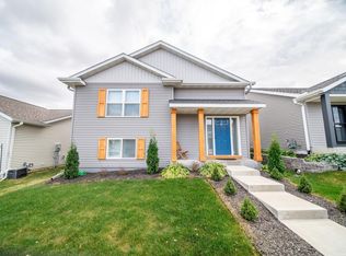 6076 Sandstone St NW, Rochester, MN 55901