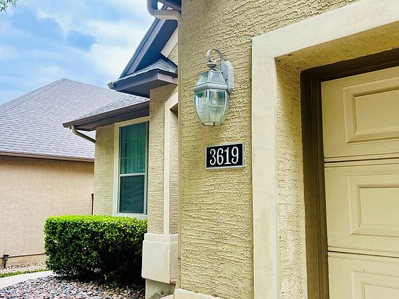 2nd image of 3619 TEA ROSE GLEN