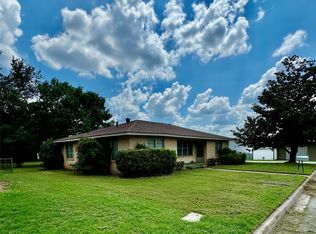 1402 Vine St, Bridgeport, TX 76426