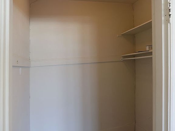 5th image of 3515 Fillmore St #206